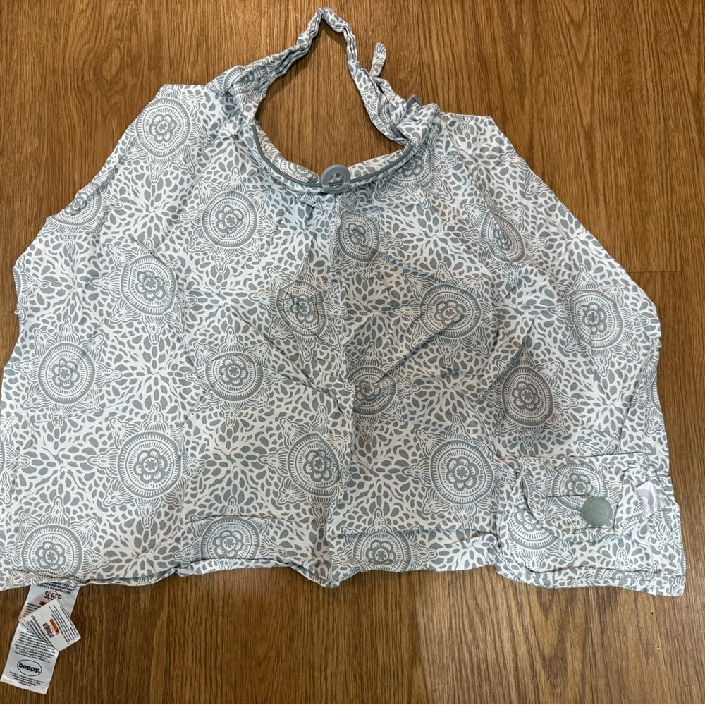 Boppy Gray Patterned Women's Breast feeding cover